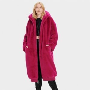 ❄️☃️UGG Women's Fuchsia Hooded coat